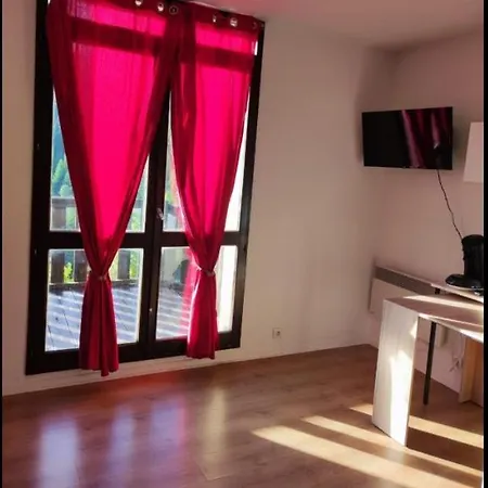 Apartment Jolies 6 Couchages A Praloup 1600 Avec Balcons Uvernet-Fours